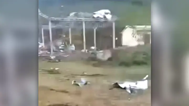 เปิดภาพความเสียหาย ฐานทหาร-คลังอาวุธกัมพูชา พังเละ ถนนขาด