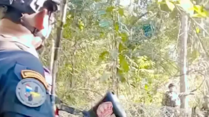 ทหารพรานไทย-ทหารกัมพูชา ปะทะคารมไฟแล่บ ลวดหนามกั้นก็ไม่หวั่น