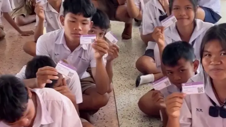 แชร์สนั่นเลือกตั้งสภานักเรียน ใช้ระบบ AI สะดวก-ไม่มีบัตรเขย่งเจ๋งจนอยากให้ผู้ใหญ่ไปดูงาน