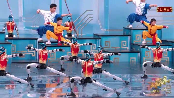 จีนโชว์ล้ำ กองทัพหุ่นยนต์ฮิวแมนนอยด์ขโมยซีน งานกาล่าตรุษจีน 2026