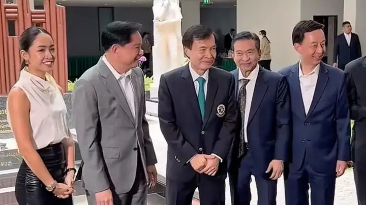 ชื่นมื่น! คนการเมืองร่วมแสดงความยินดี ครบรอบ 76 ปี ไทยรัฐ พร้อมสนับสนุนการยกระดับการศึกษาผ่านมูลนิธิไทยรัฐ